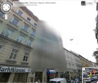 Zamazany budynek w Google Street View
